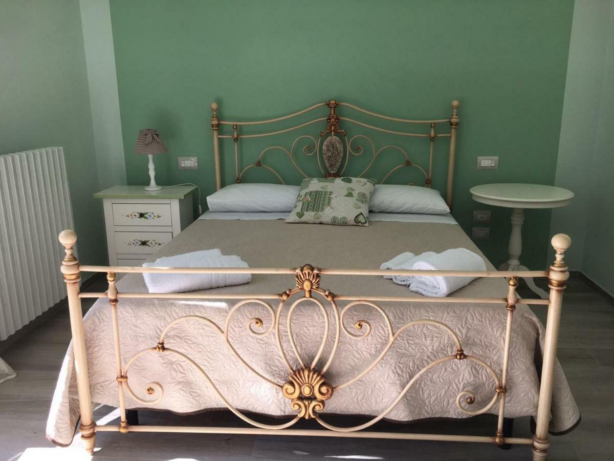 B&B Harmonia SantʼElpidio a Mare Extérieur photo